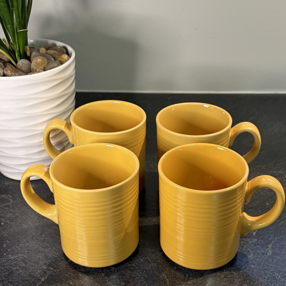 Vintage Pier 1 Marigold Yellow Ribbed Pottery Coffee Mug Japan 4 Cups EUC